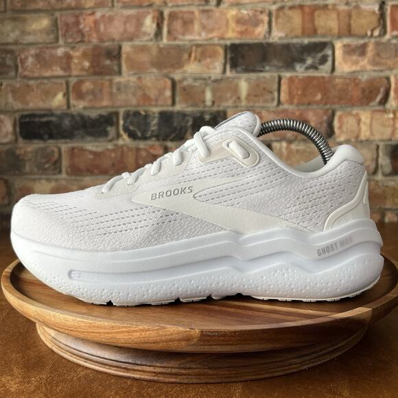 Brooks Ghost Max 2 Men's 8.5 White Max Cushion Road Running Shoes Sneakers